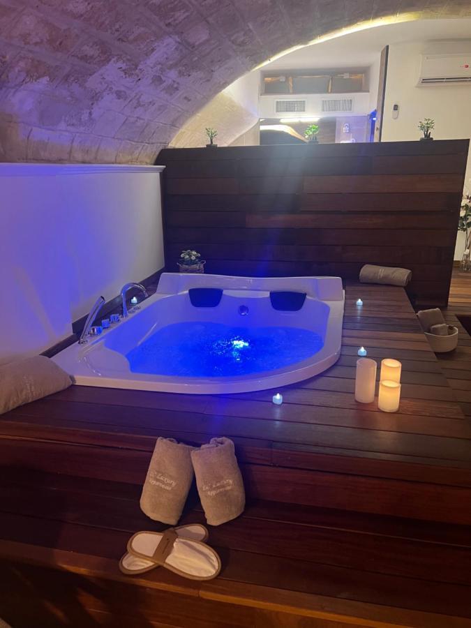 Lc Luxury Apartment Bari Zewnętrze zdjęcie