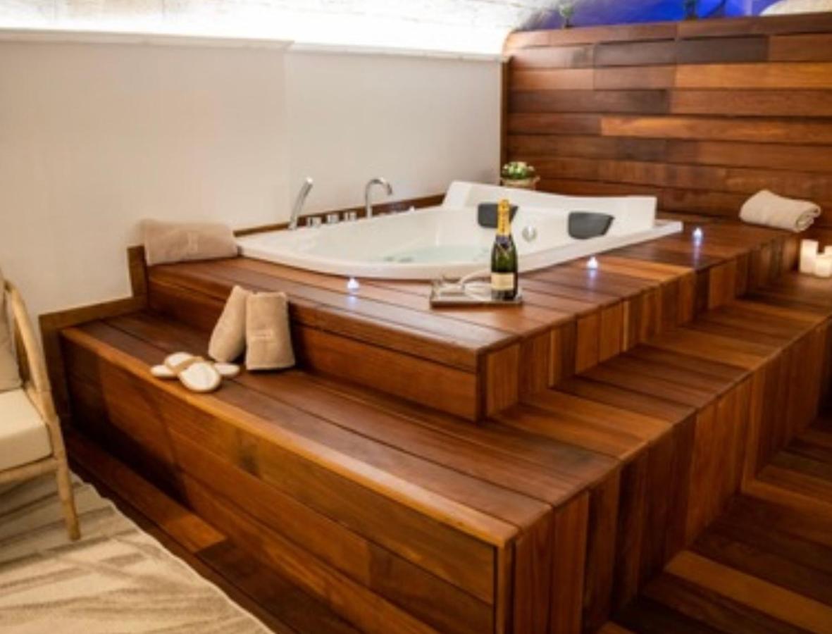 Lc Luxury Apartment Bari Zewnętrze zdjęcie